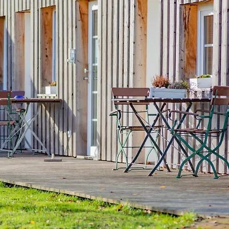 Hotell An Der Eider Stuuv Söss *